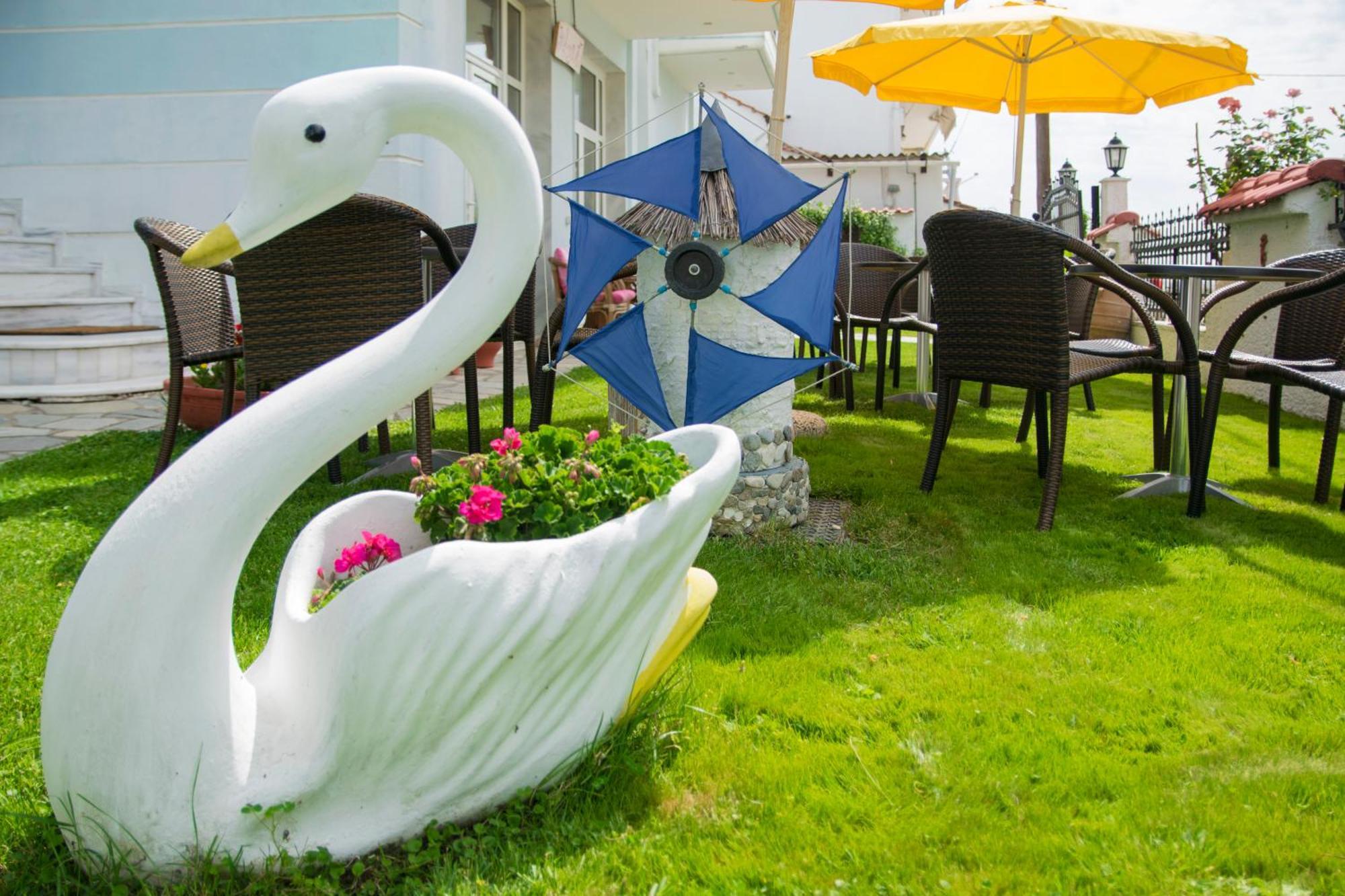Athanasia Inn Vrasná エクステリア 写真