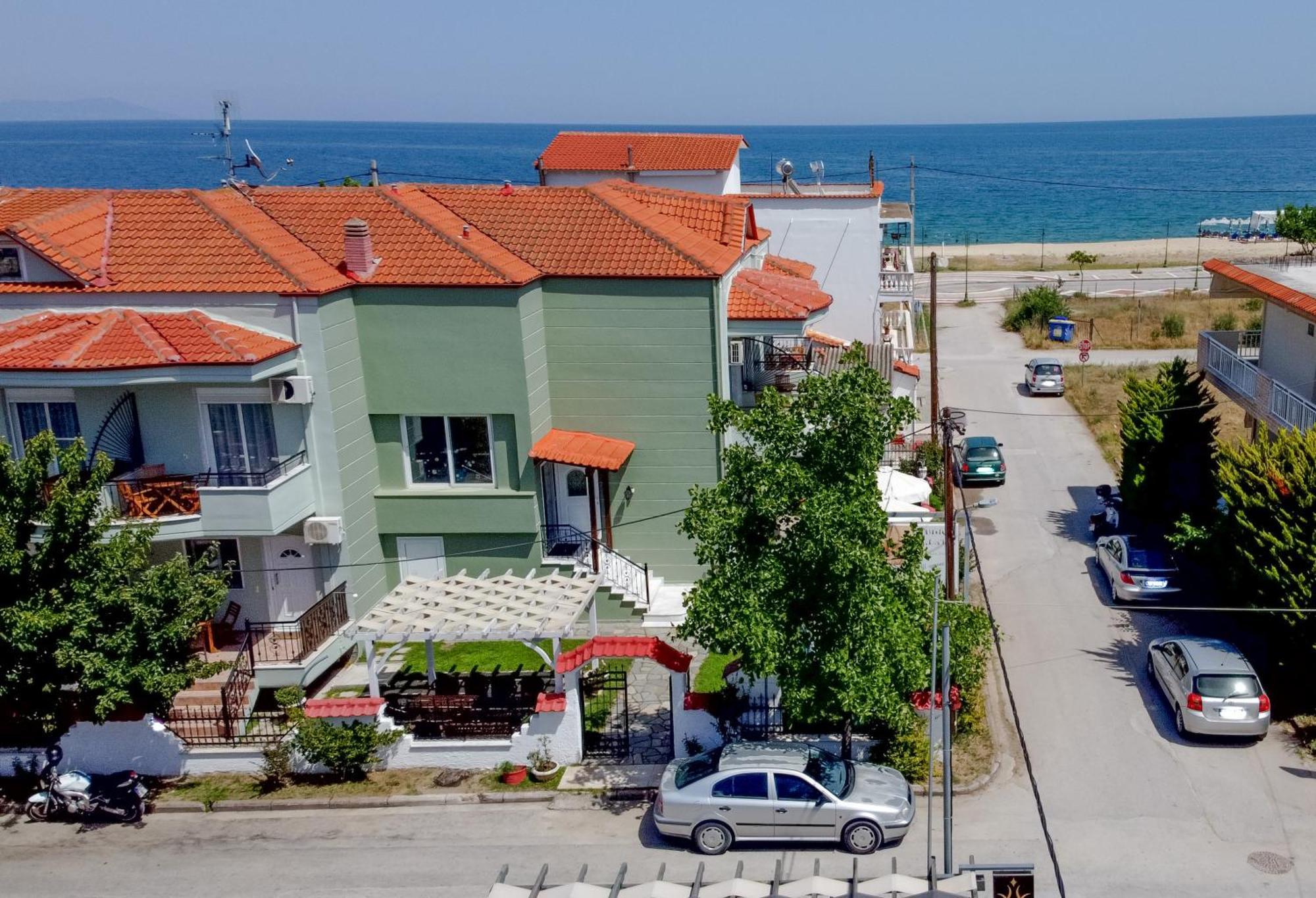 Athanasia Inn Vrasná エクステリア 写真