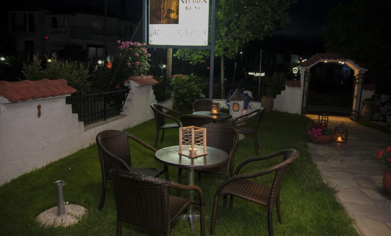 Athanasia Inn Vrasná エクステリア 写真