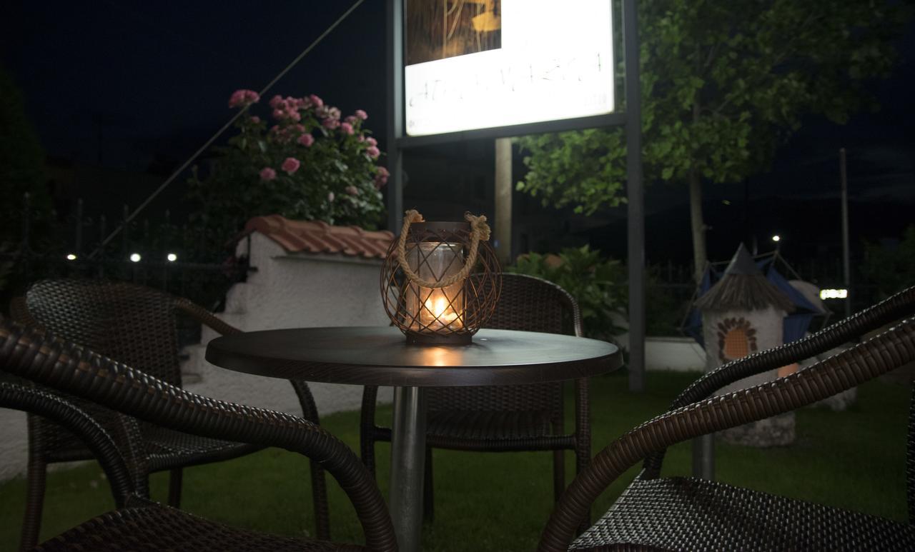 Athanasia Inn Vrasná エクステリア 写真